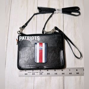 Patriots cross body wallet/wristlet. Black leather. 2015, Bradford Exchange.